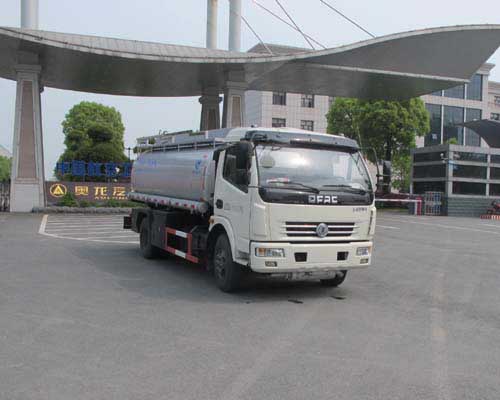 東風(fēng)多利卡食用油運(yùn)輸車